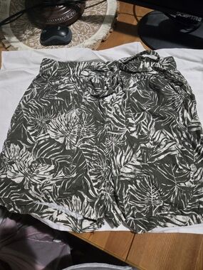 a.n.a Olive and White High-Waist Tropical Tie-Waist Shorts